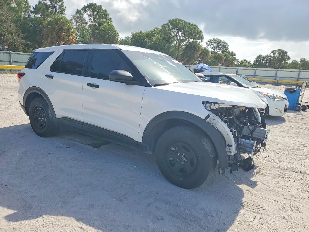 FORD EXPLORER 2025 — 5