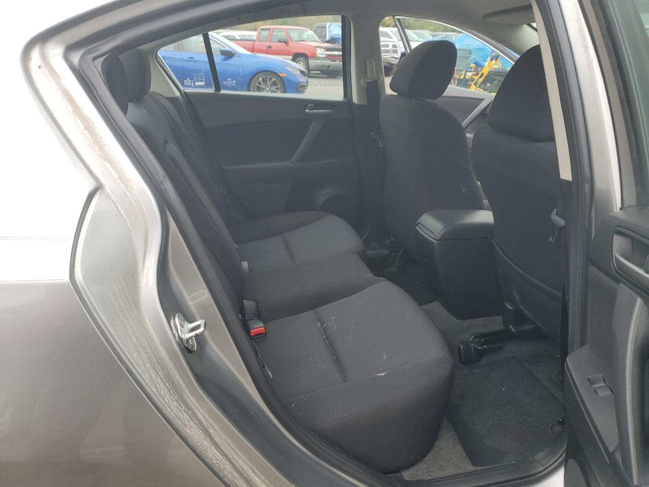 MAZDA 3 2011 — 11