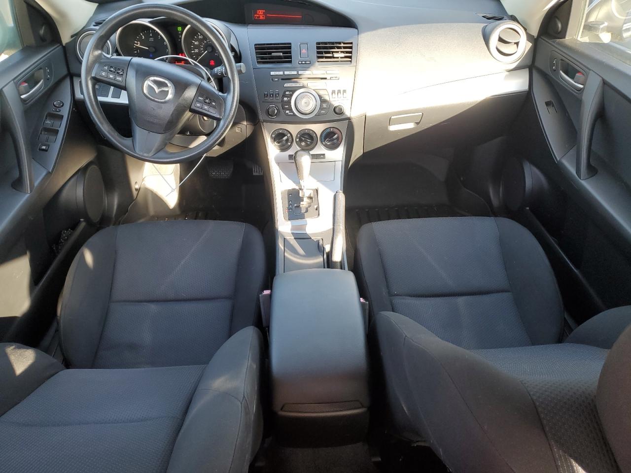 MAZDA 3 2011 — 9