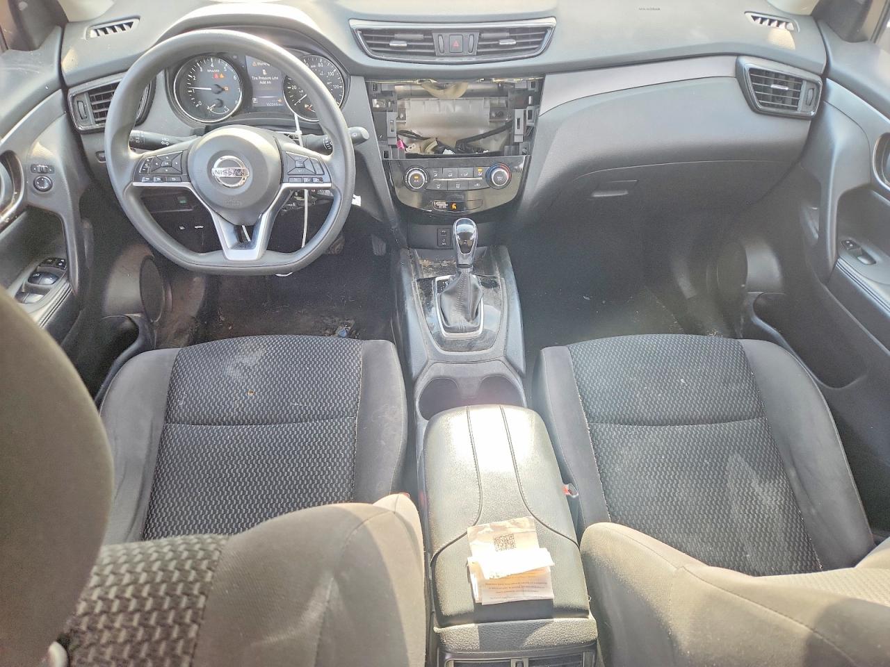 NISSAN ROGUE SPORT 2018 — 9