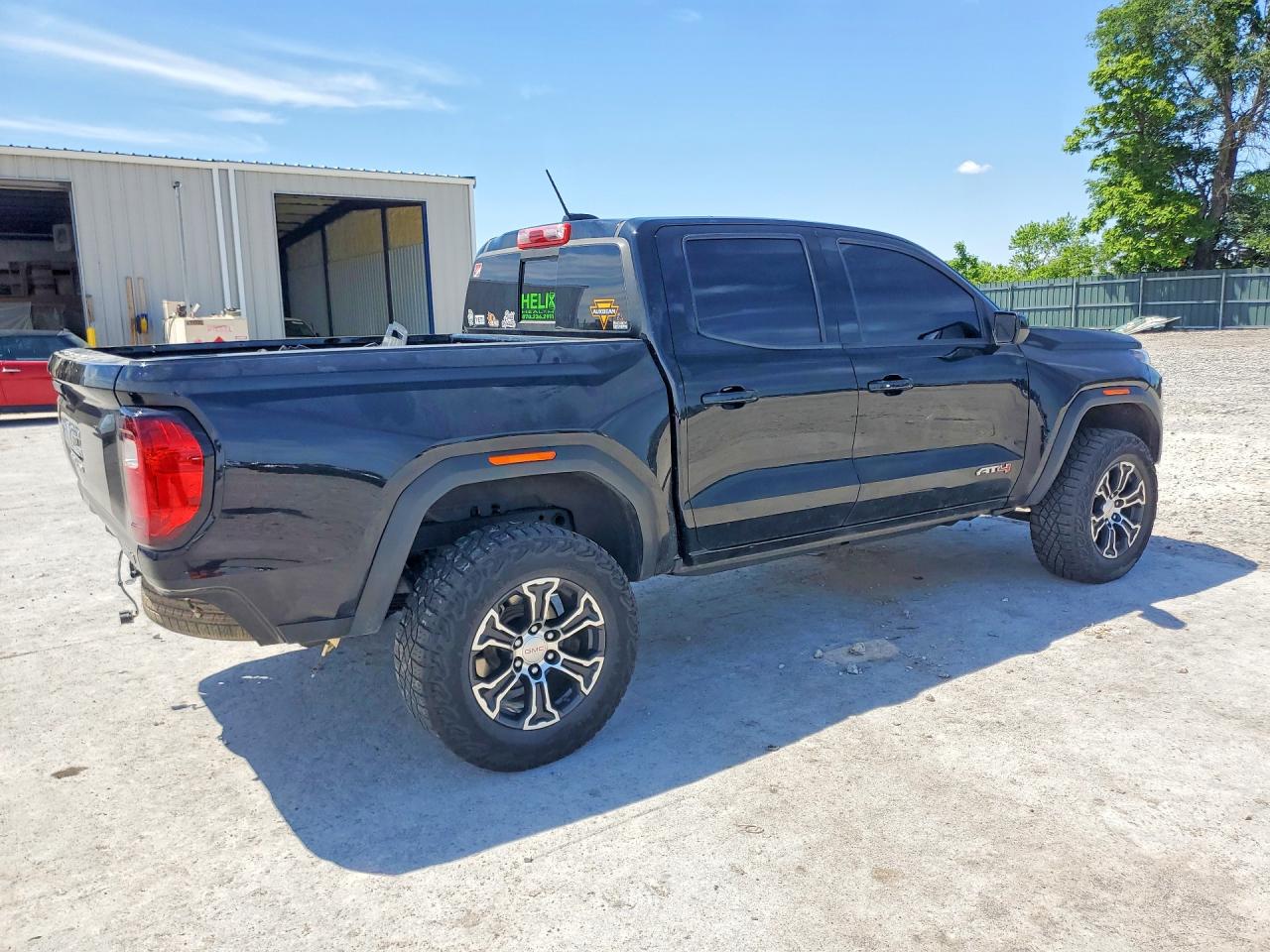 GMC CANYON 2024 — 4