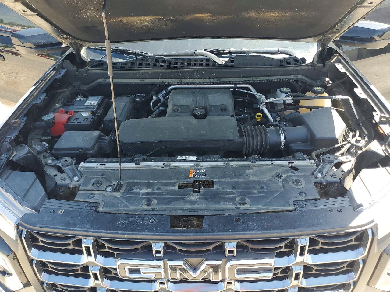 GMC CANYON 2024 — 12