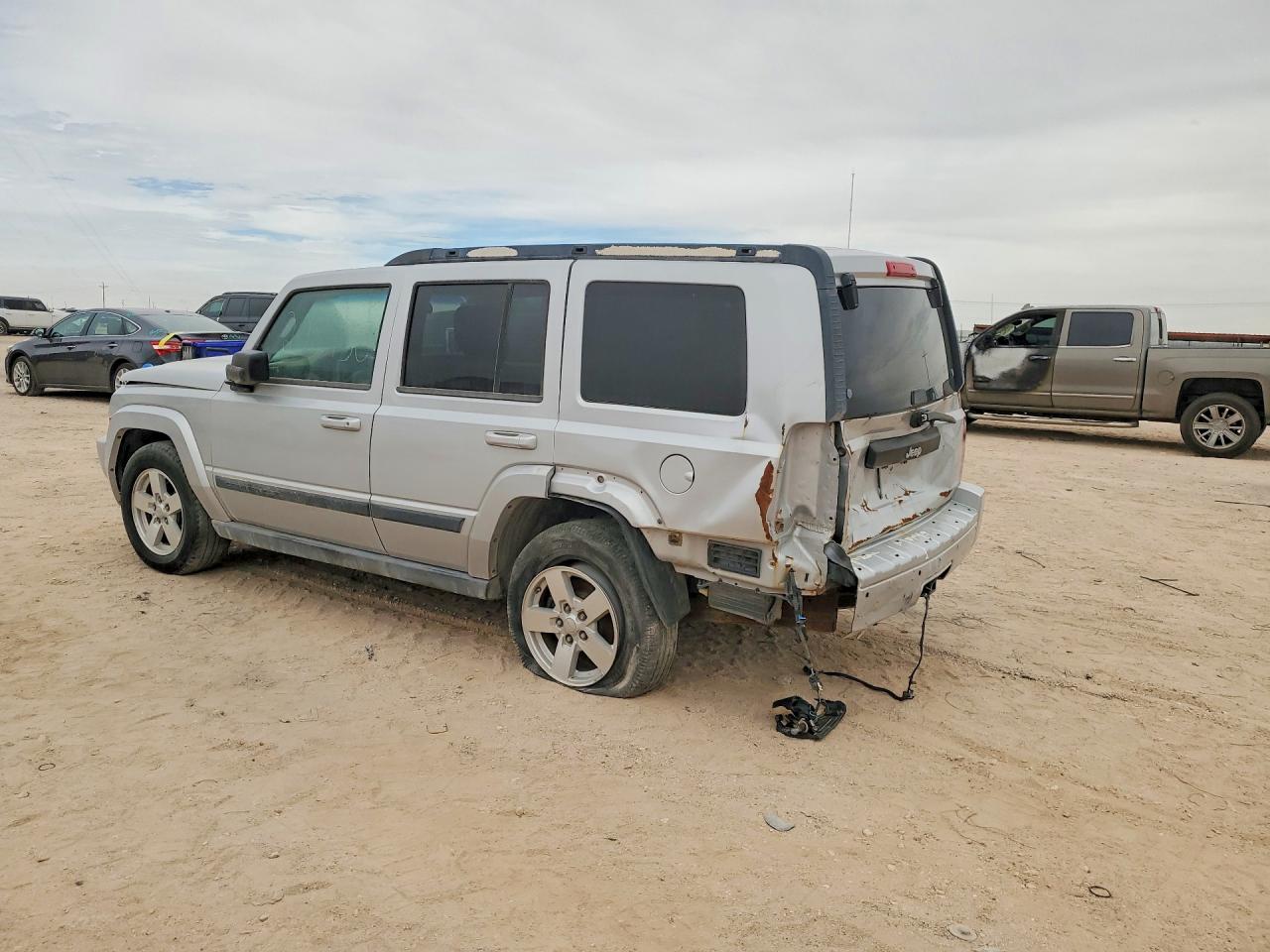JEEP COMMANDER 2007 — 3