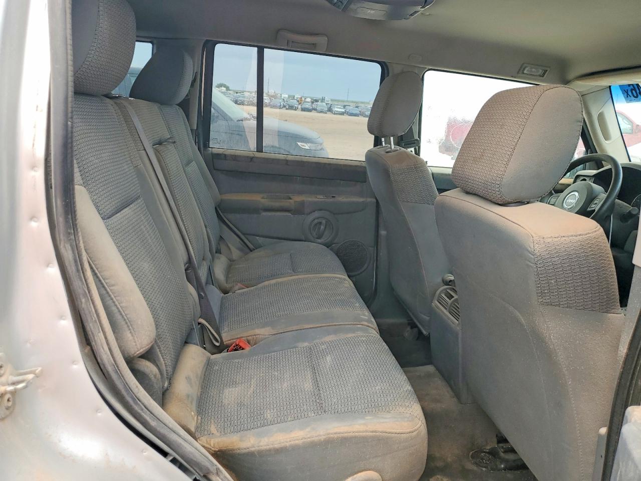 JEEP COMMANDER 2007 — 12