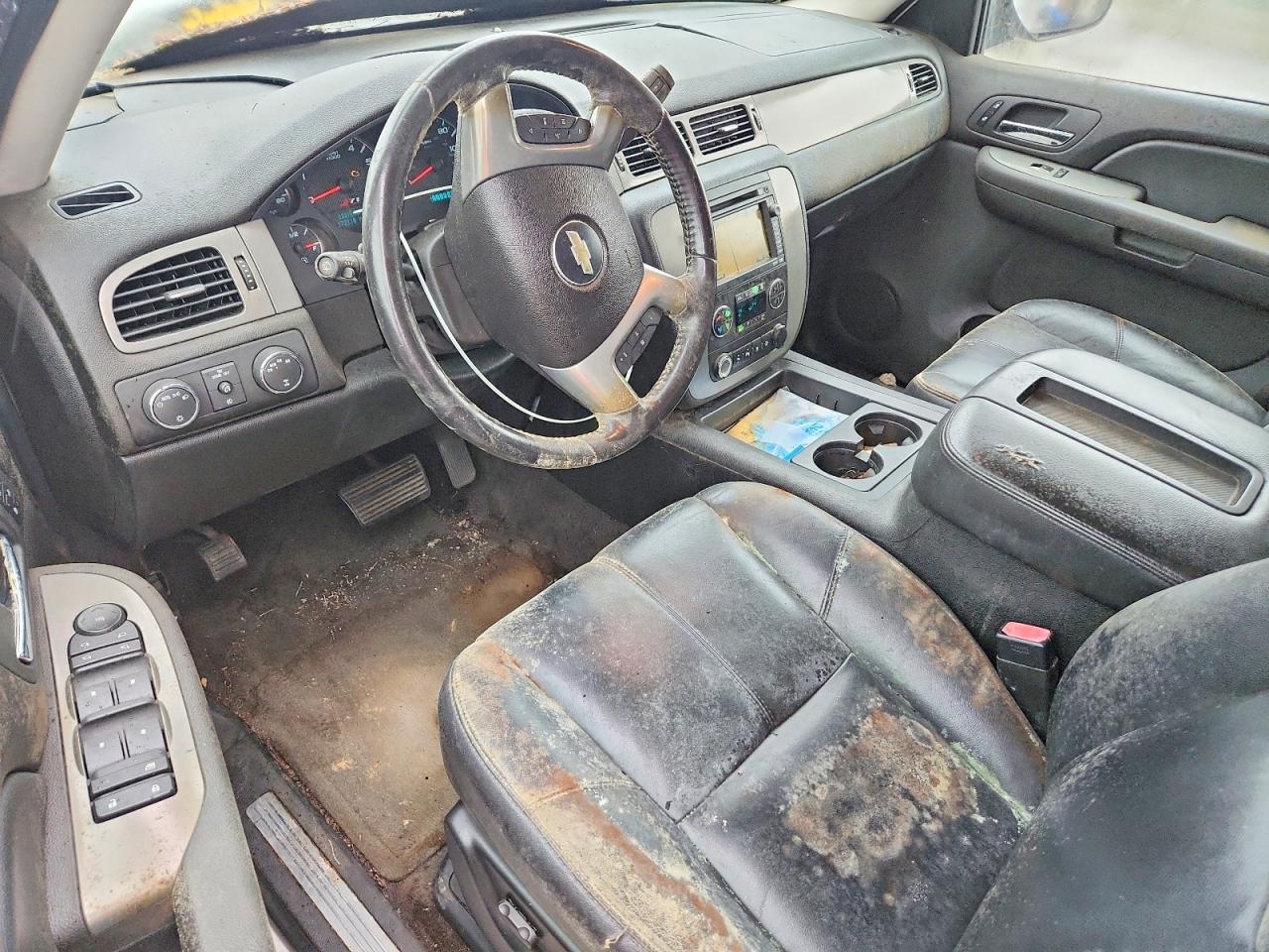 CHEV SUBURBAN 2008 — 9
