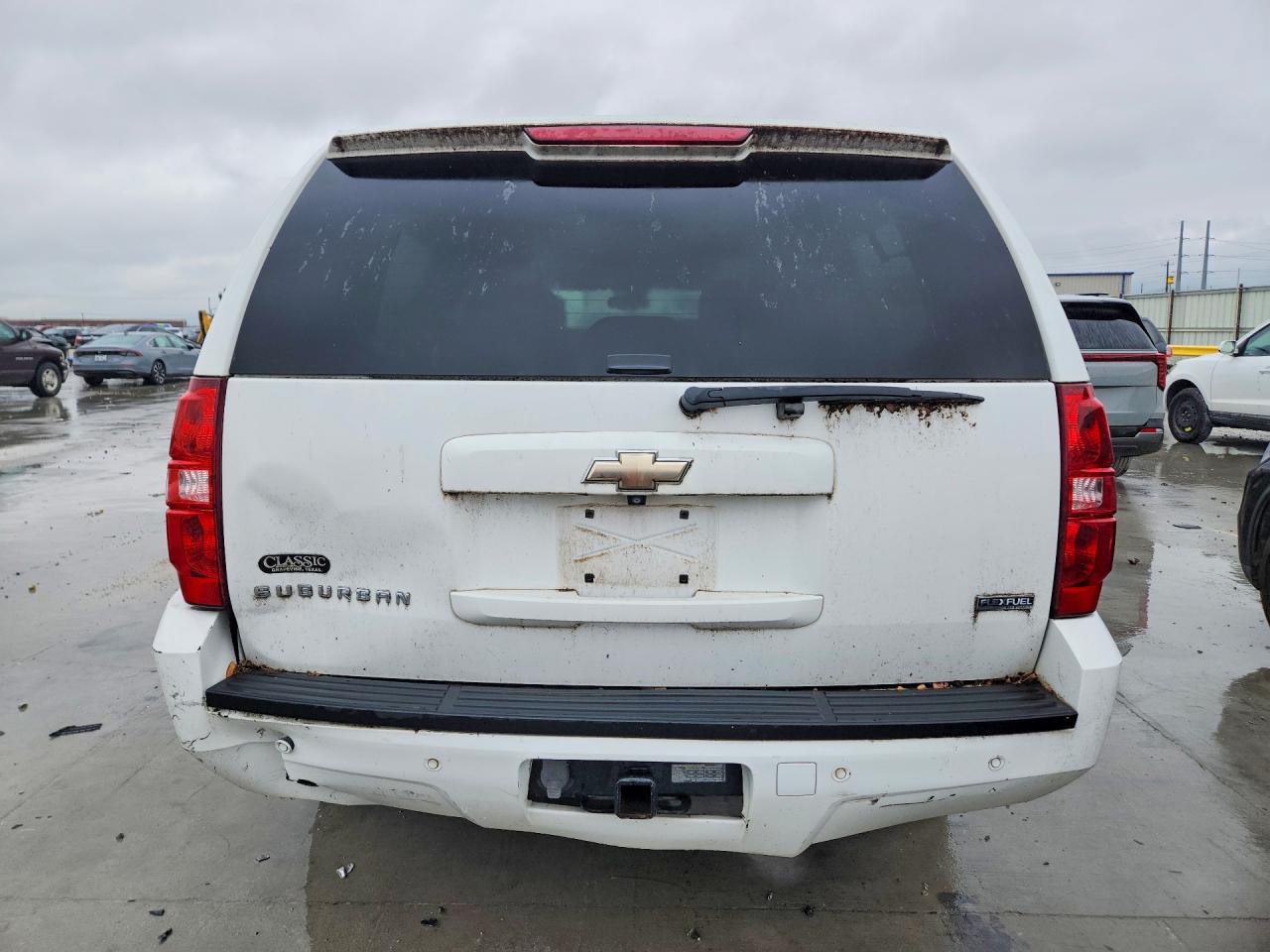 CHEV SUBURBAN 2008 — 7