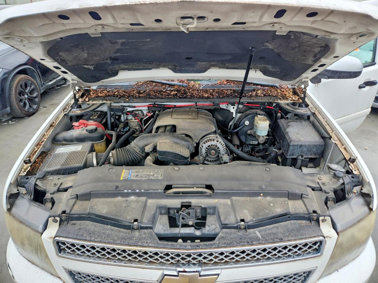 CHEV SUBURBAN 2008 — 13