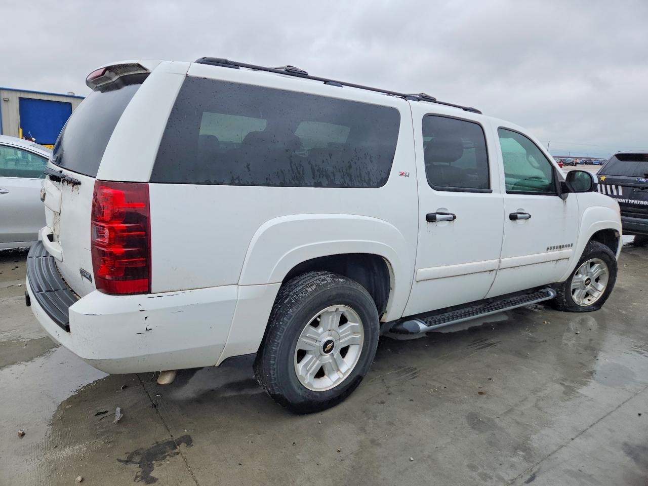 CHEV SUBURBAN 2008 — 4