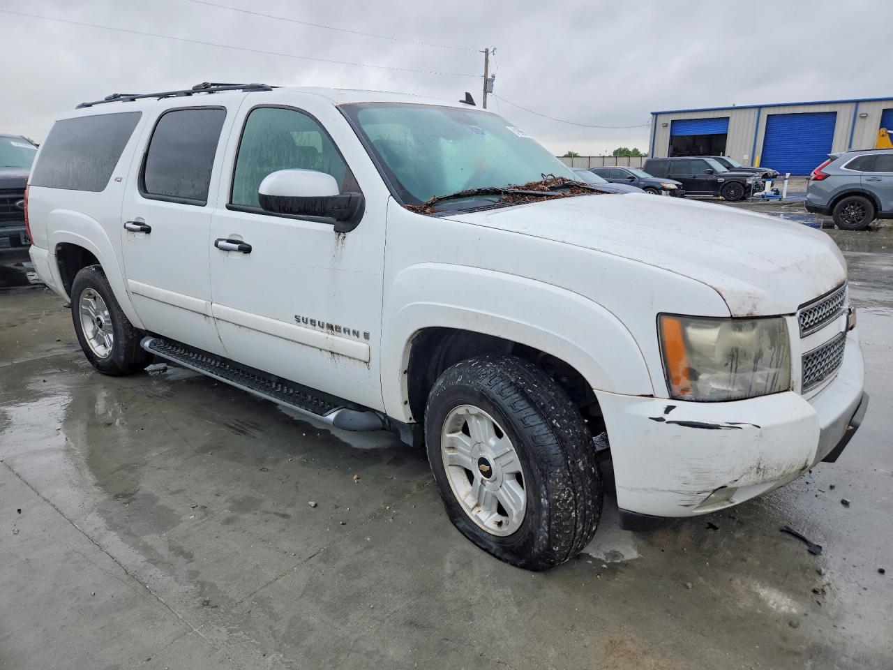 CHEV SUBURBAN 2008 — 5