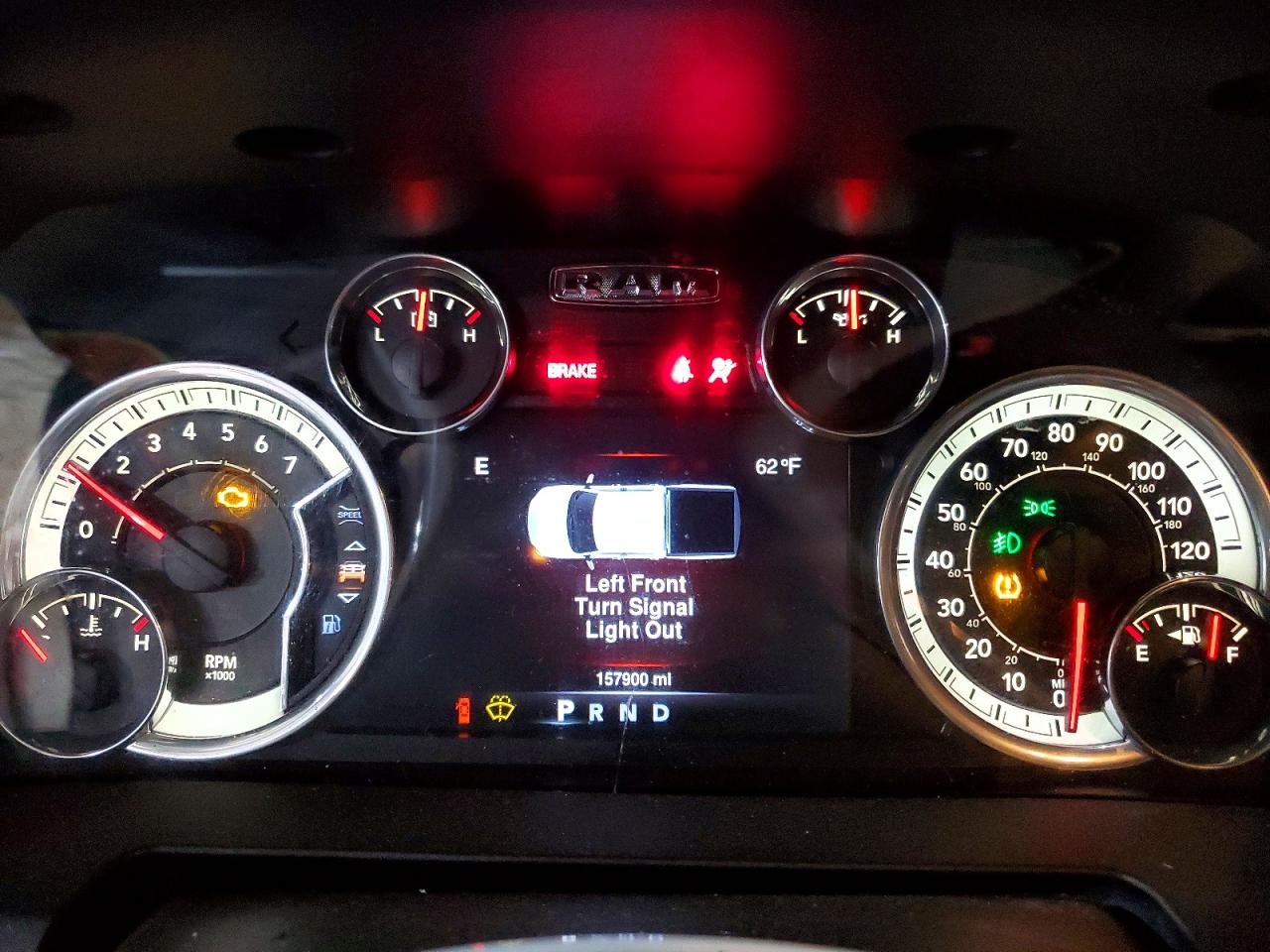 RAM 1500 2016 — 10