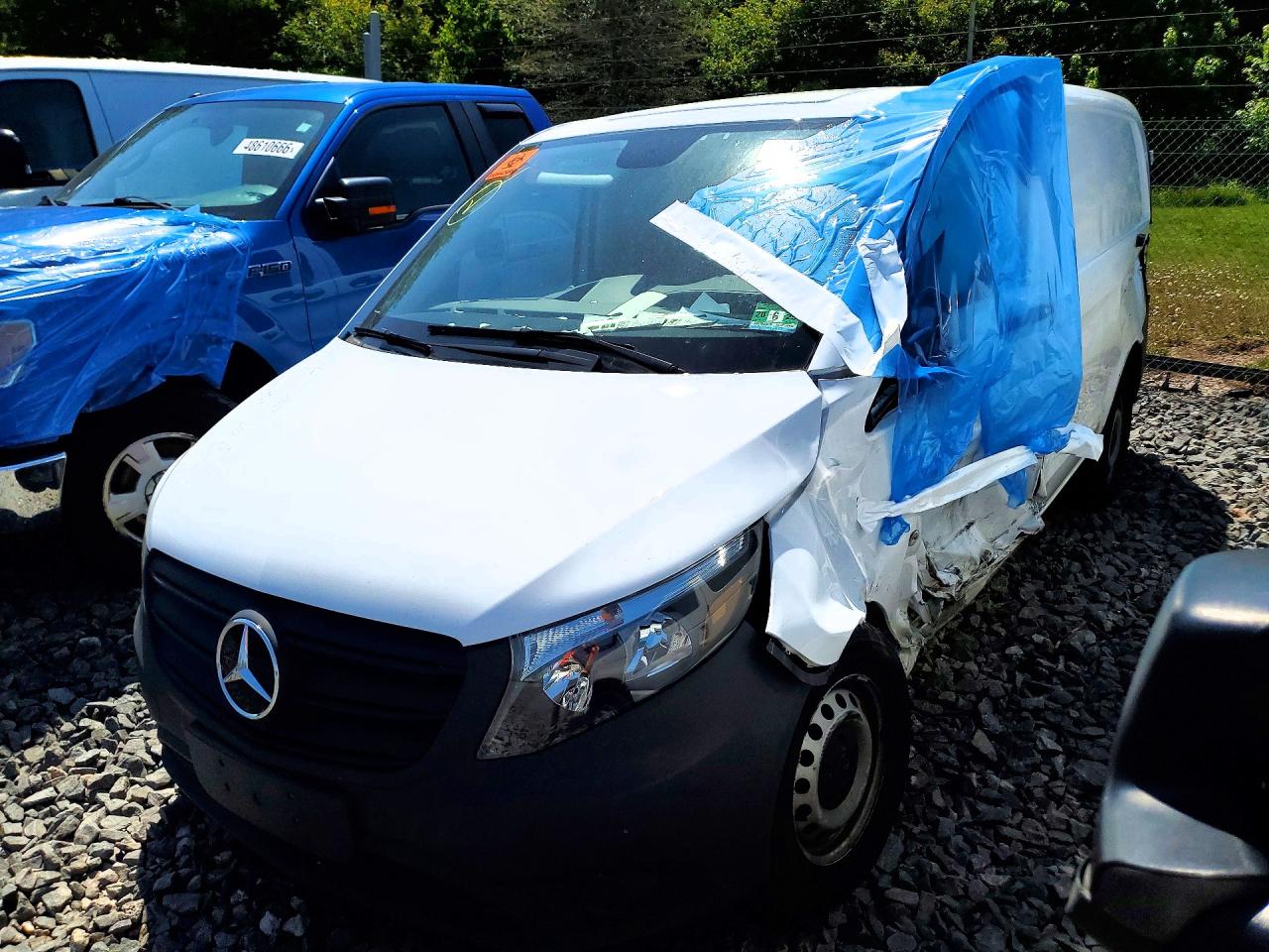 MERCEDES BENZ METRIS 2023 — 2