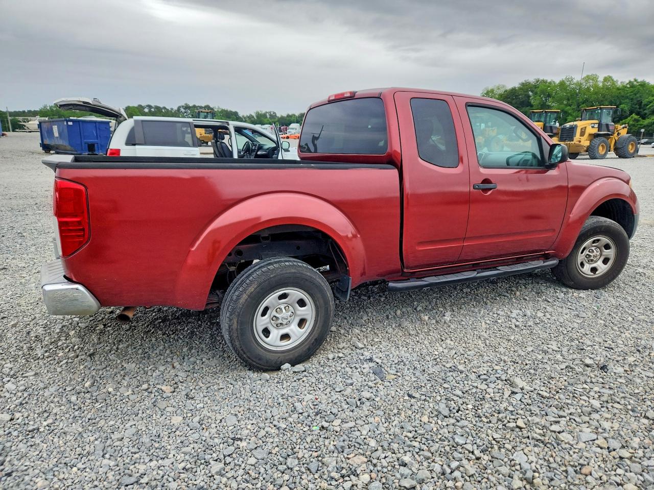 NISSAN FRONTIER 2016 — 4