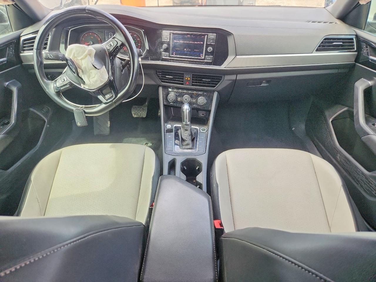 VOLKSWAGEN JETTA 2019 — 9
