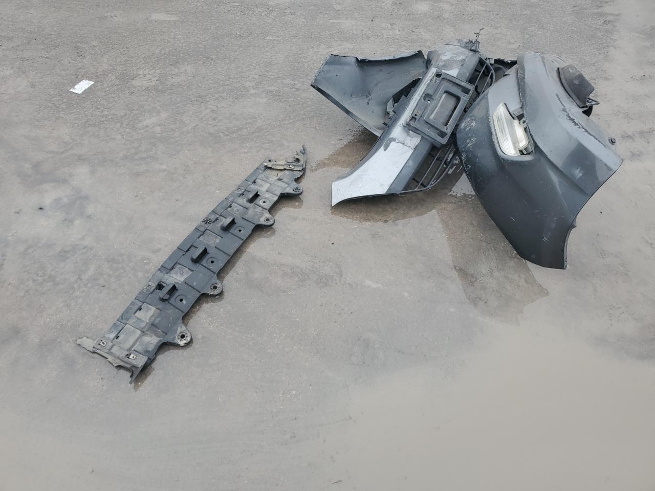 HONDA INSIGHT 2010 — 13