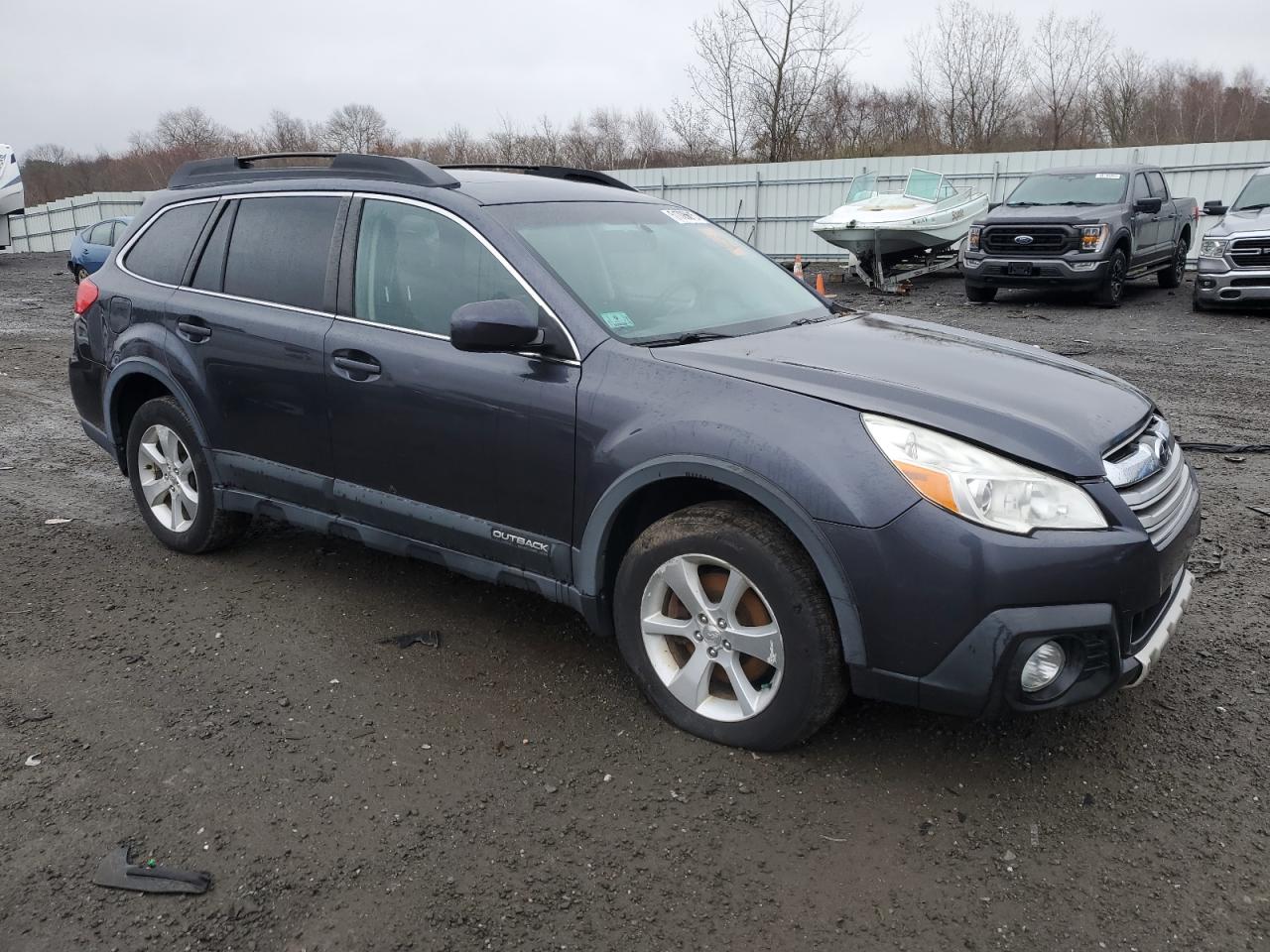 SUBARU OUTBACK 2013 — 5