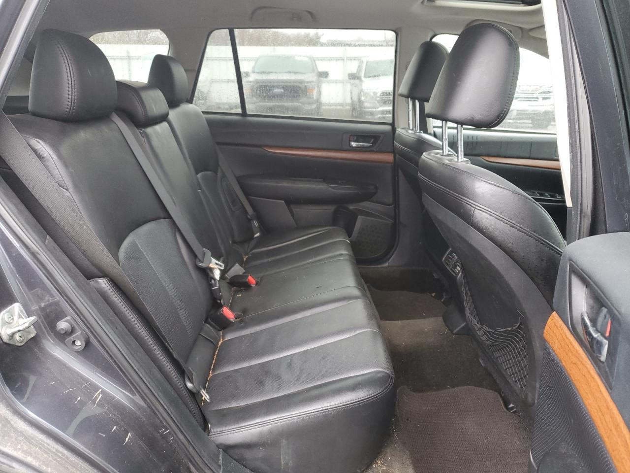 SUBARU OUTBACK 2013 — 11