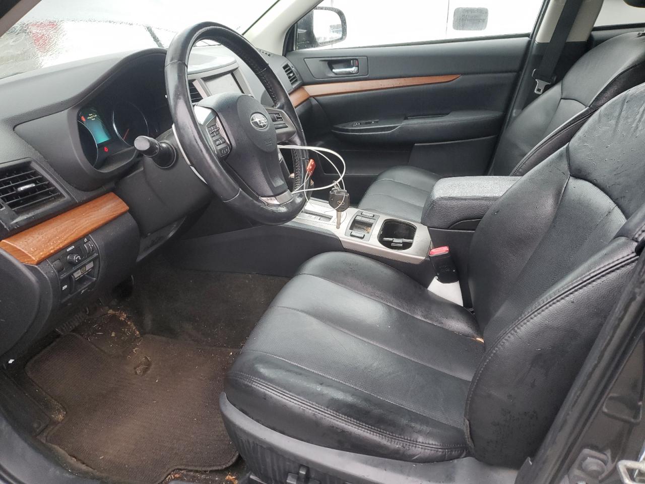 SUBARU OUTBACK 2013 — 8
