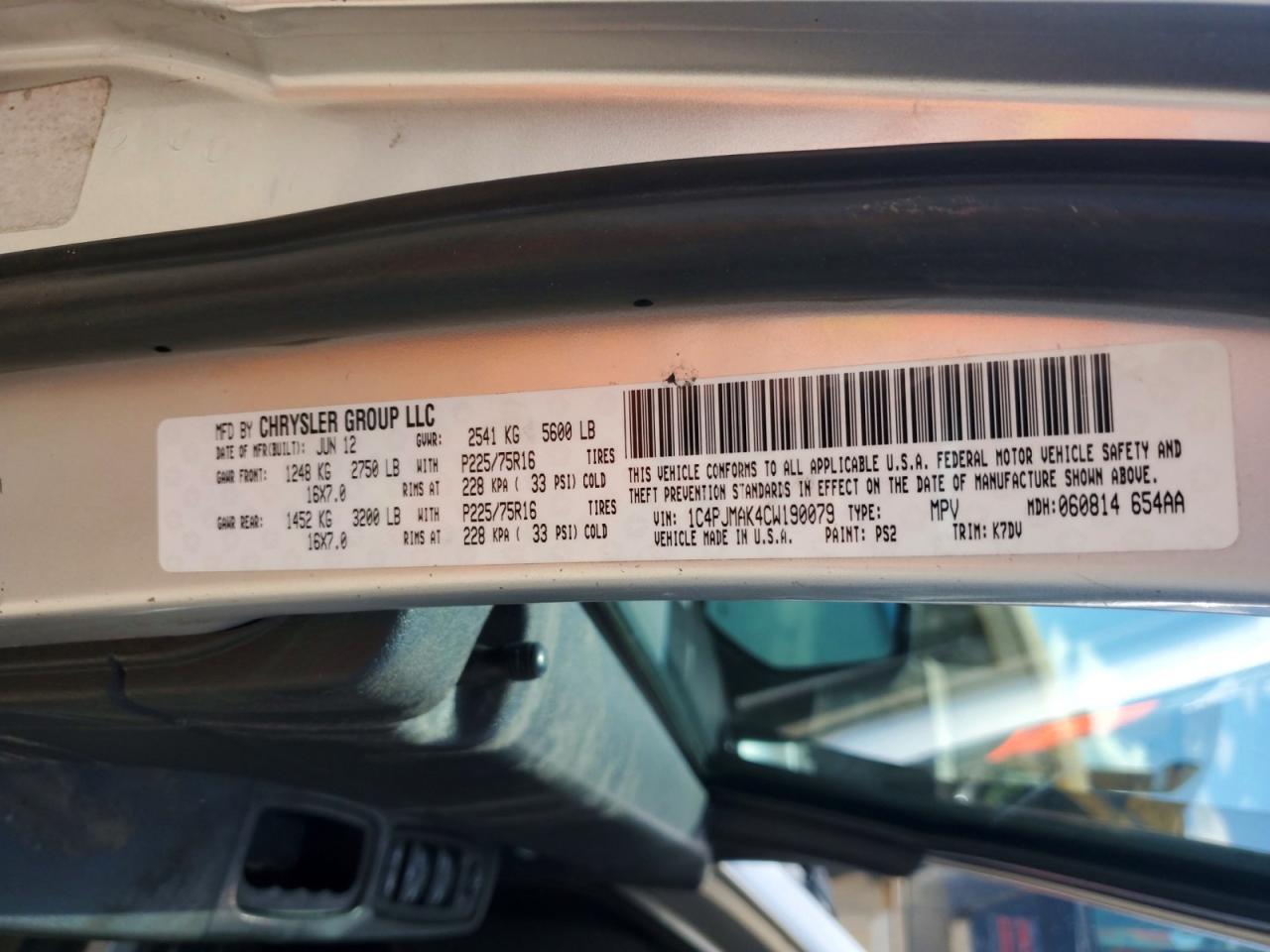 JEEP LIBERTY 2012 — 13