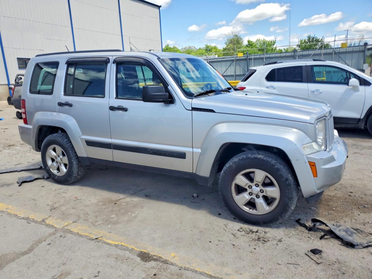 JEEP LIBERTY 2012 — 5