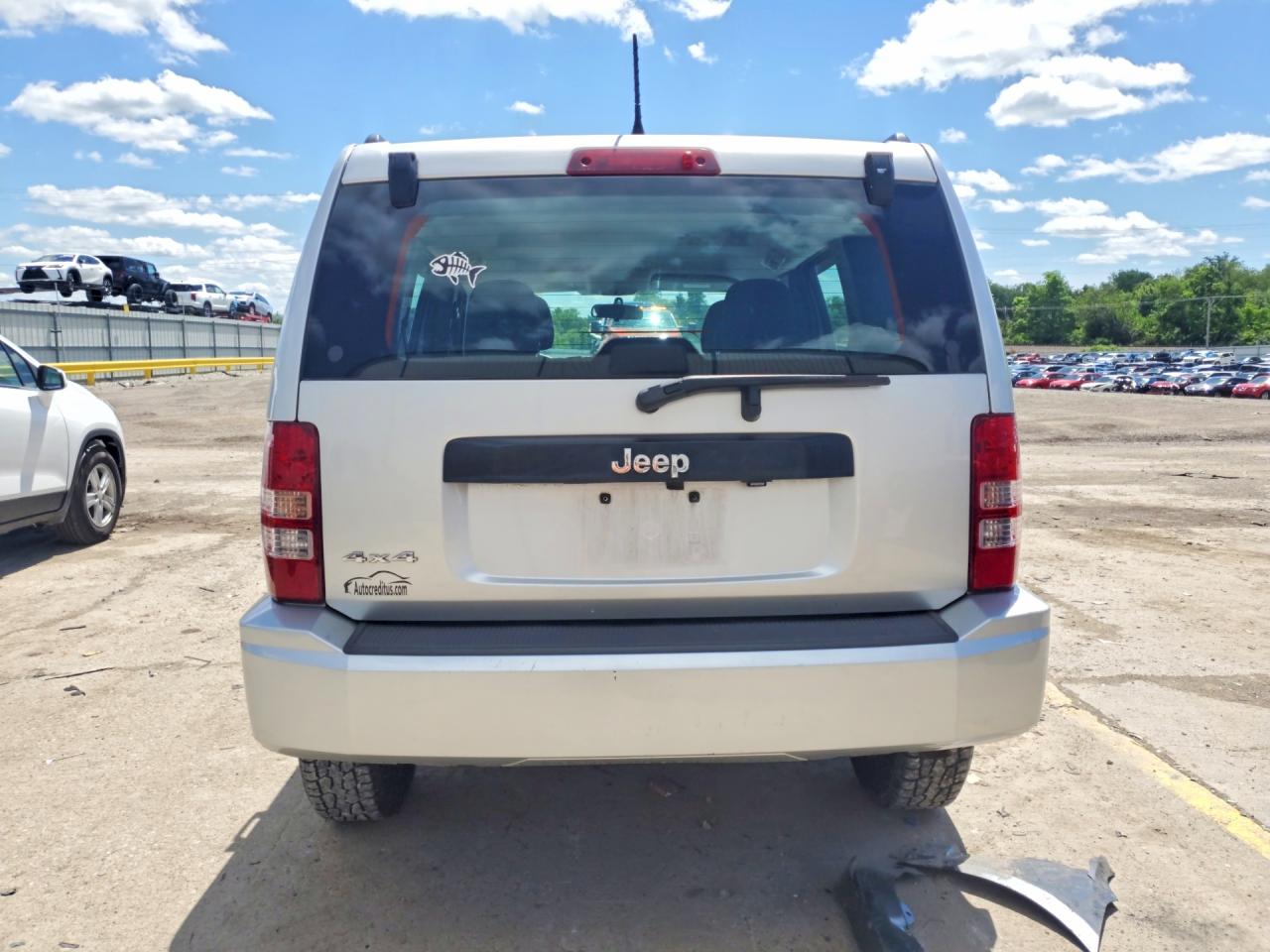 JEEP LIBERTY 2012 — 7