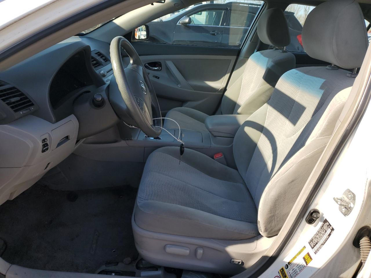 TOYOTA CAMRY 2010 — 8