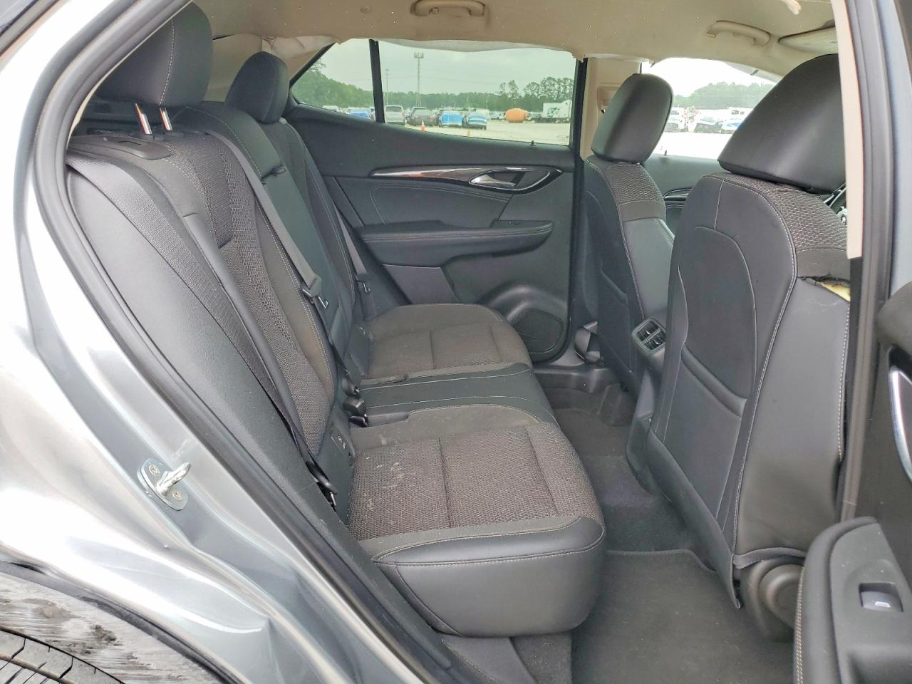 BUICK ENVISION 2023 — 12