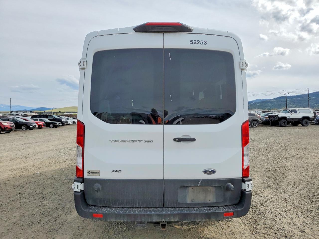 FORD TRANSIT 2022 — 7
