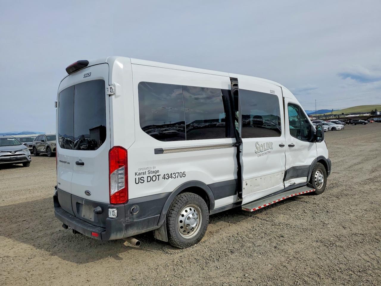 FORD TRANSIT 2022 — 4