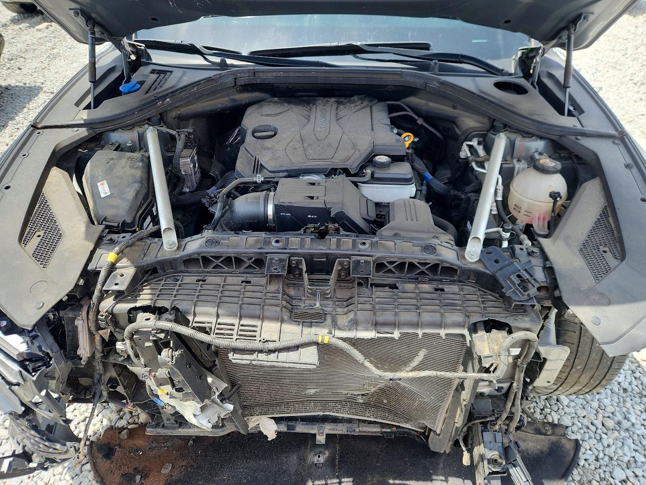 GENESIS GV70 2023 — 12