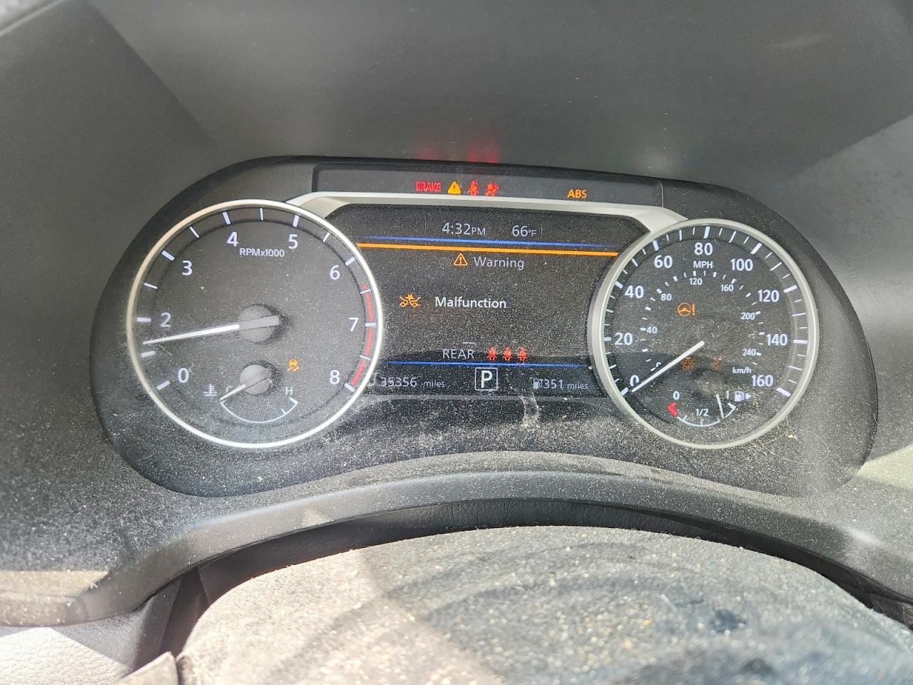 NISSAN SENTRA 2022 — 10