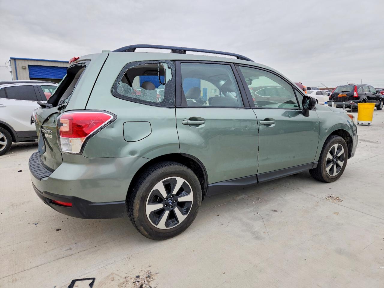 SUBARU FORESTER 2017 — 4