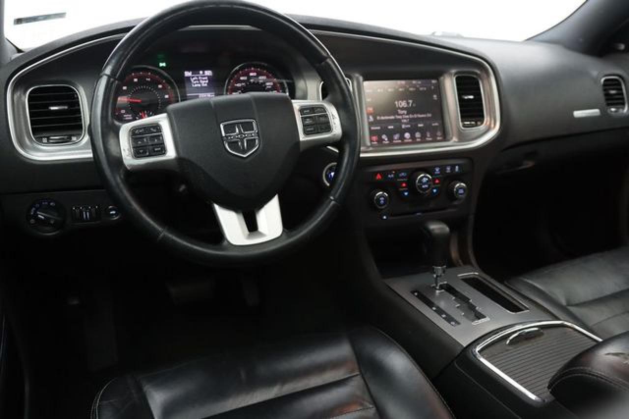 2011 DODGE CHARGER R/T