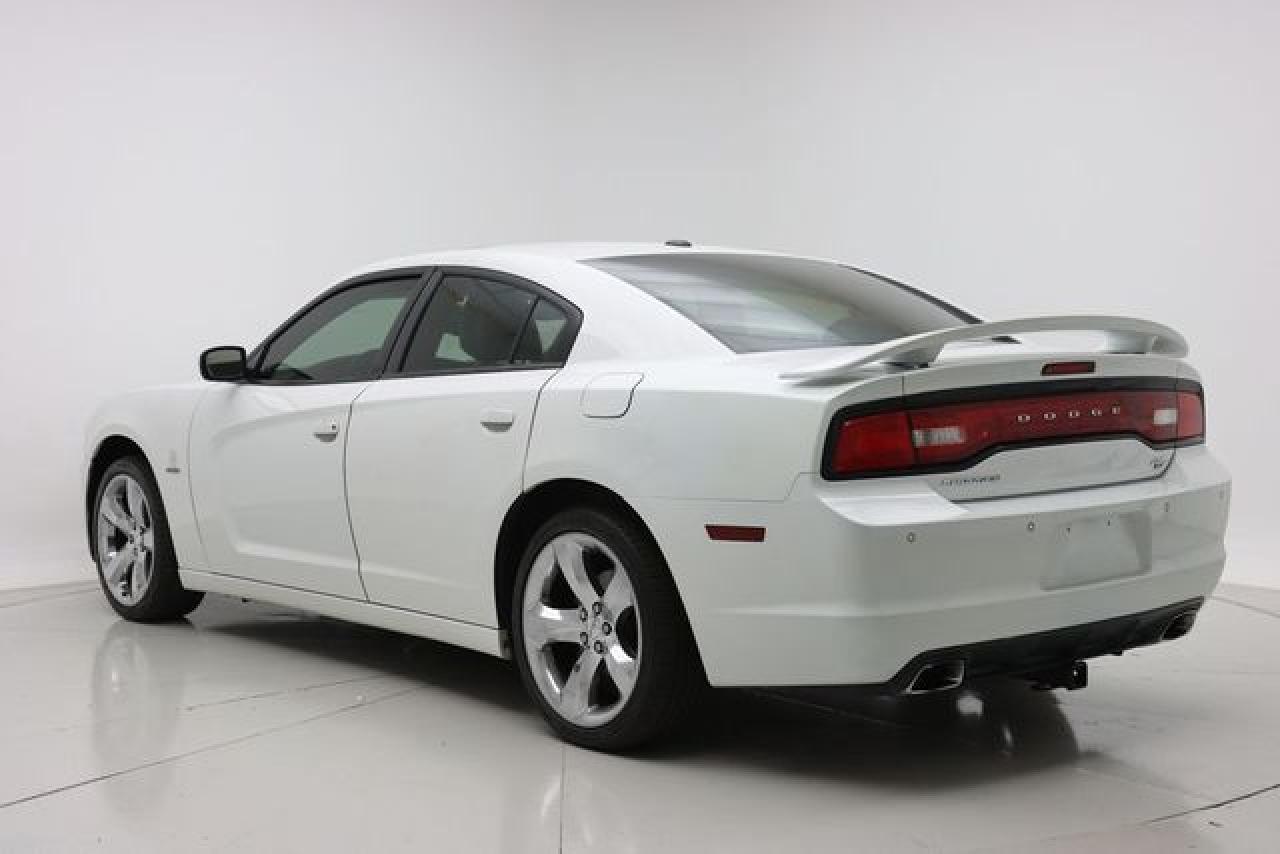 DODGE CHARGER 2011 — 17