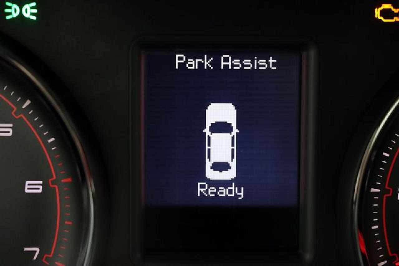 DODGE CHARGER 2011 — 32
