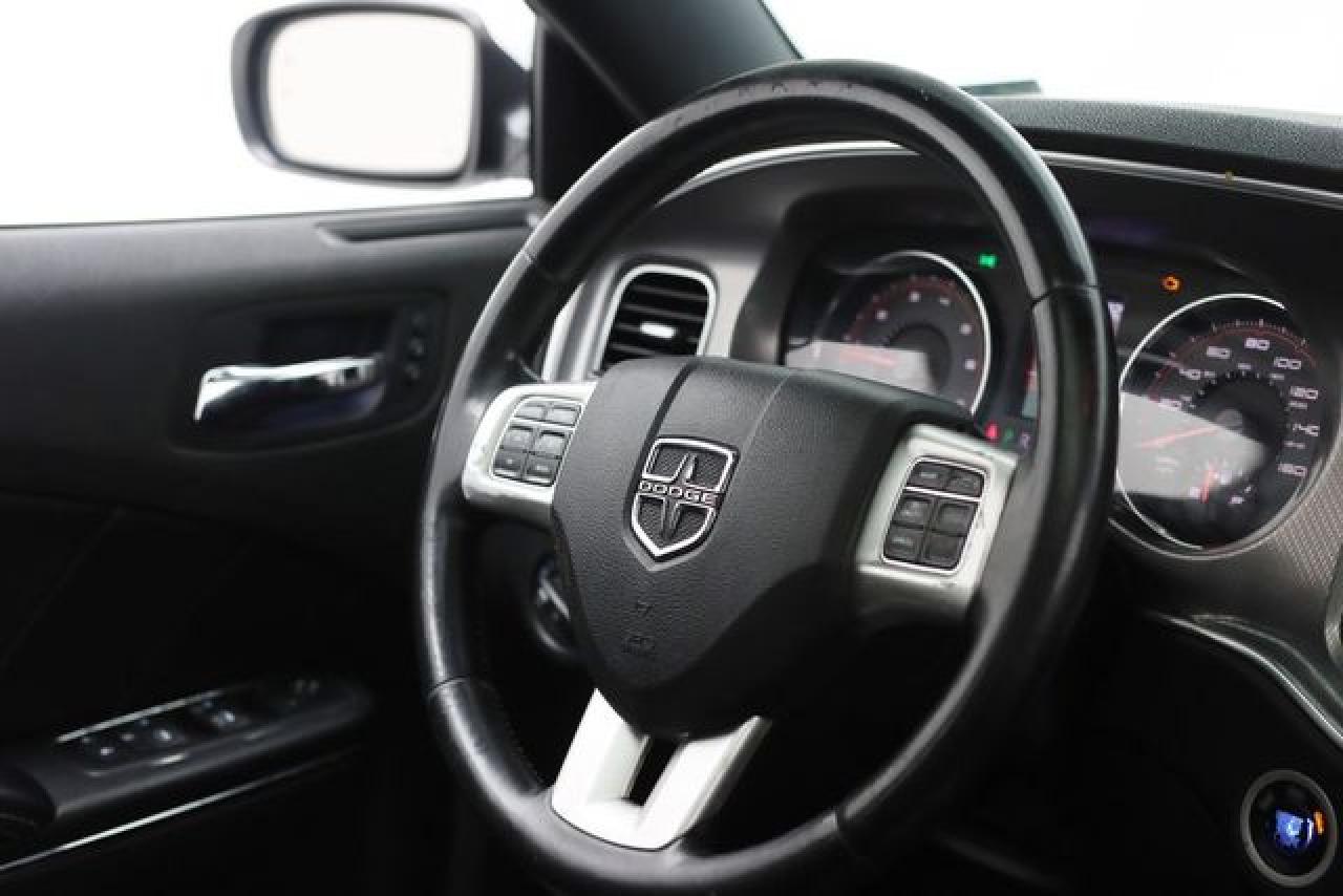 DODGE CHARGER 2011 — 25