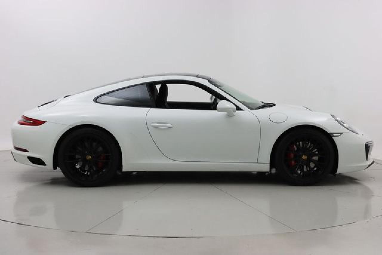 PORSCHE 911 2017 — 4