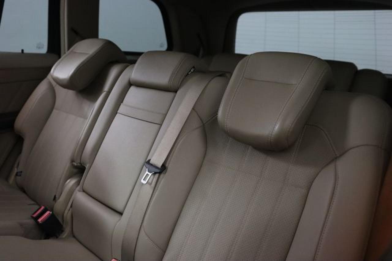 MERCEDES-BENZ GL 2016 — 46