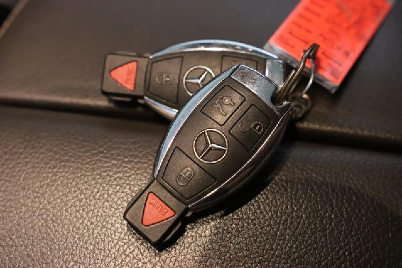 MERCEDES-BENZ GL 2016 — 42