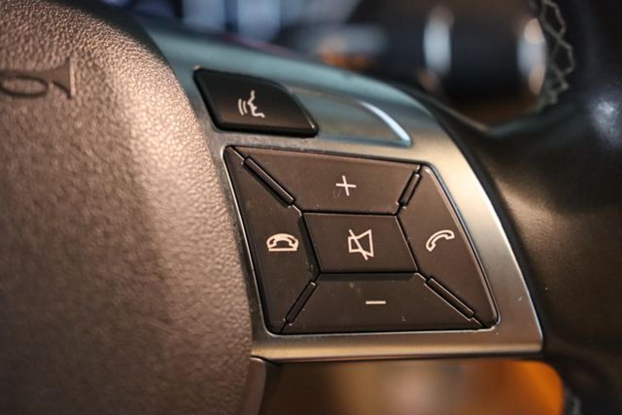 MERCEDES-BENZ GL 2016 — 33