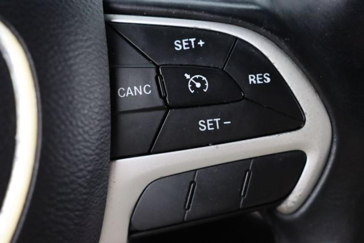DODGE CHARGER 2016 — 32