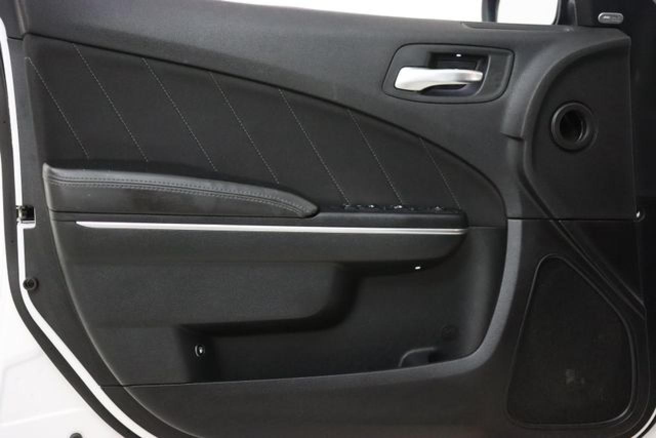 DODGE CHARGER 2016 — 24