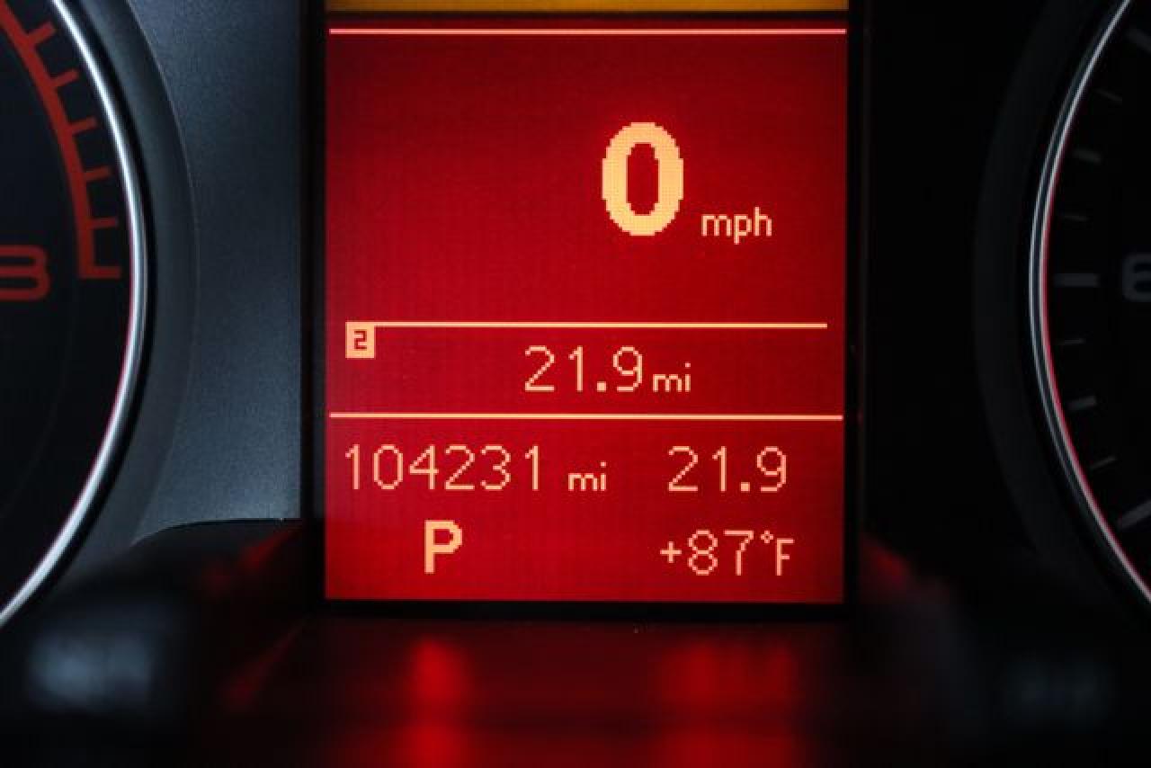 AUDI A4 2011 — 36