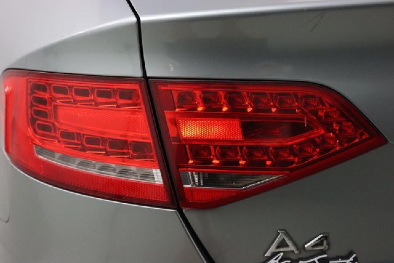 AUDI A4 2011 — 16