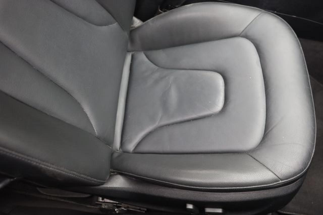 AUDI A4 2011 — 44