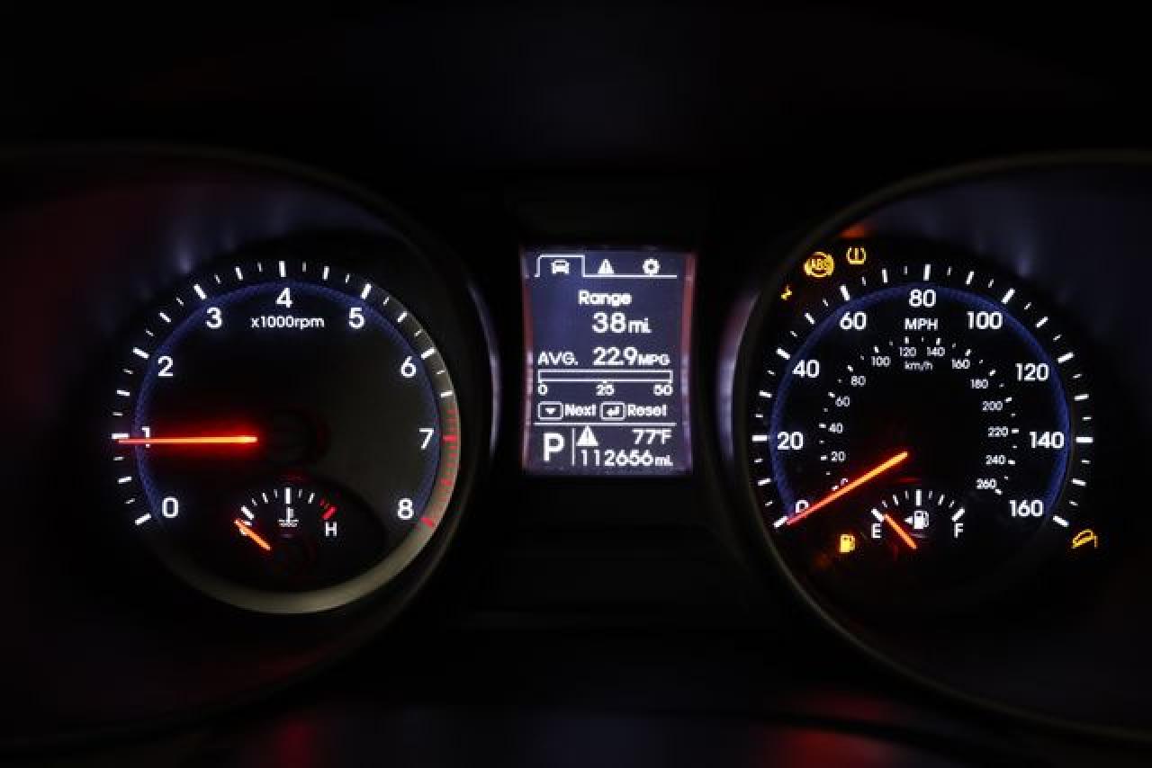 HYUNDAI SANTA FE SPORT 2014 — 32