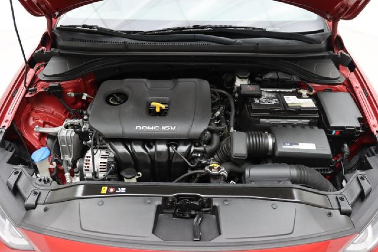 HYUNDAI ELANTRA 2018 — 44