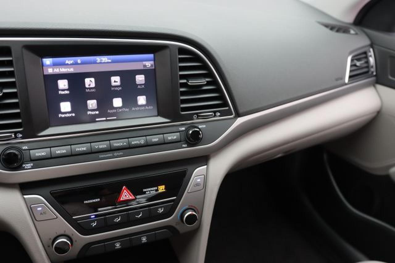 HYUNDAI ELANTRA 2018 — 30