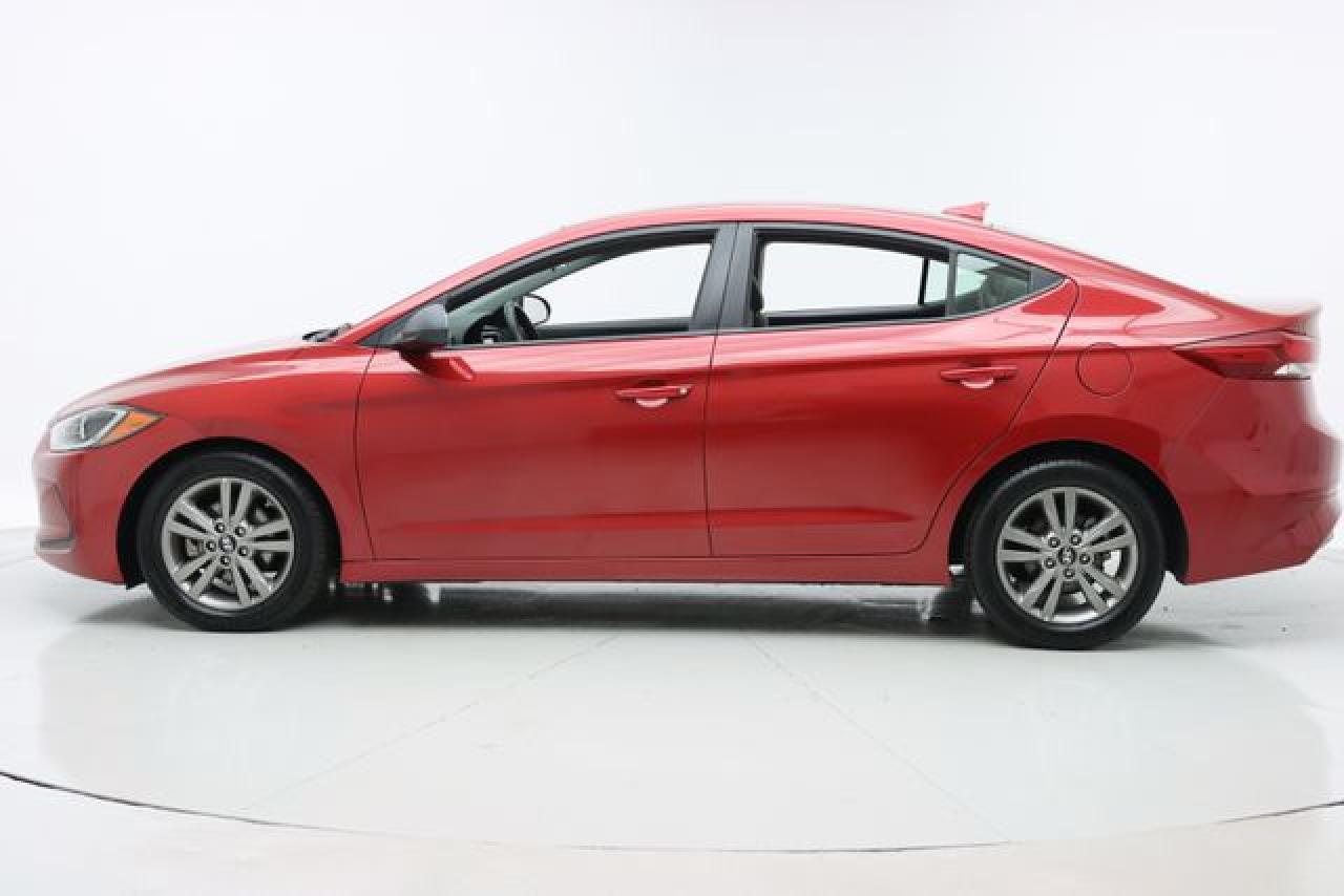HYUNDAI ELANTRA 2018 — 15