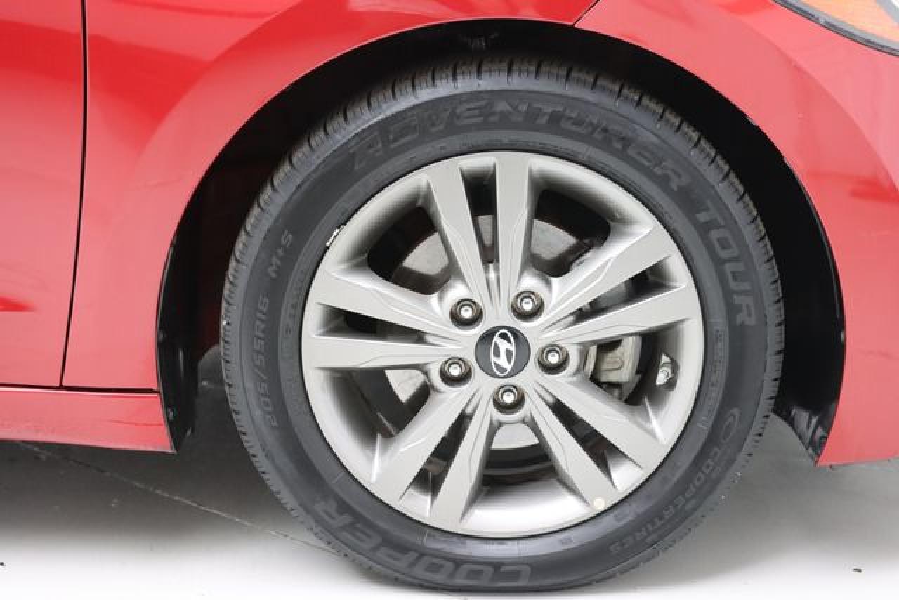 HYUNDAI ELANTRA 2018 — 10