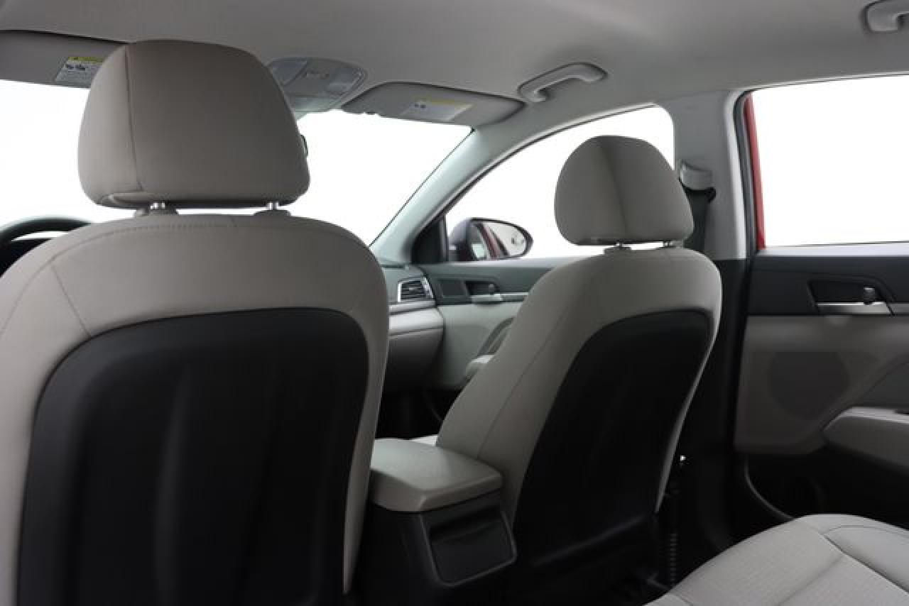 HYUNDAI ELANTRA 2018 — 34